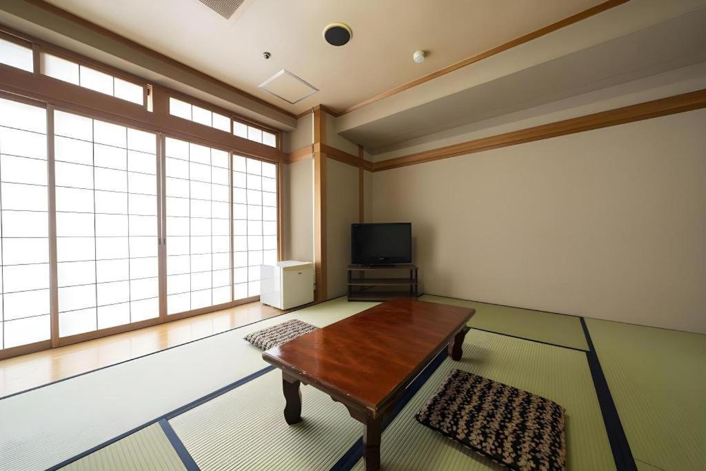 Royal Hotel Uohachi Toyota  Dış mekan fotoğraf